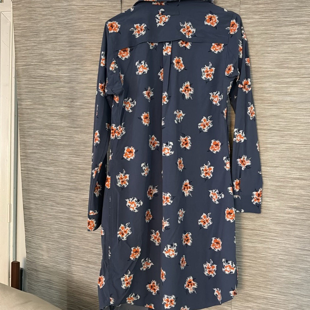 Duluth dress - Picture 3 of 3